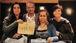 Adriana, Marco, Dzemila, Rosa, abbiamo condiviso la serata PENSARE CONTRO-CAMPO insieme alla comunità Rom (non si vedono nella foto, ma i pita che abbiamo cucinato il giorno prima, erano buonissimi!!)